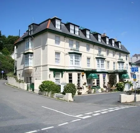 Carlton Hotel