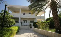 Auberg-Inn Guesthouse - 3 stelle