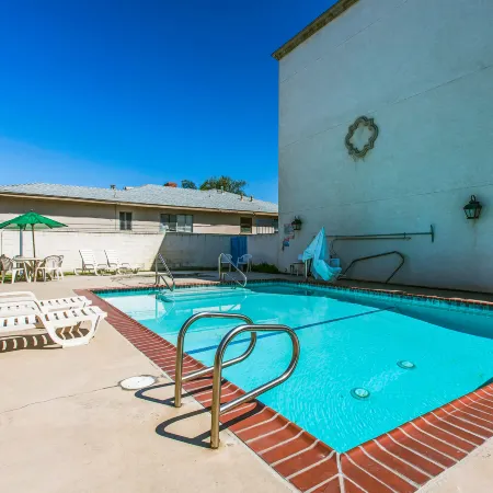 Motel 6 Azusa, CA