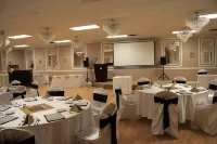 Causeway Bay Hotel Hotels in Sparwood