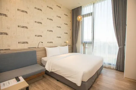 Explore Hotel