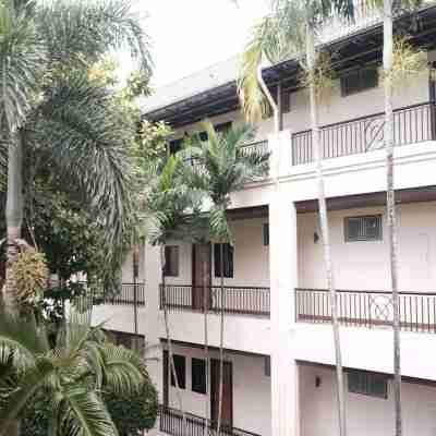 แกรนด์การ์เด้นโฮลเทลแอนด์เรสซิเด้น Hotel Exterior