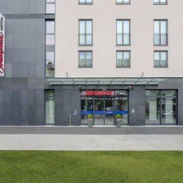Hampton by Hilton Frankfurt City Centre Messe Отели рядом с достопримечательностью «Паульскирхе»