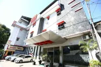 Mangga Dua Hotel Makassar Hotels near Great Mosque of Makassar