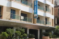 Castle Bay Touch Hotels near Cox's Bazar Beach