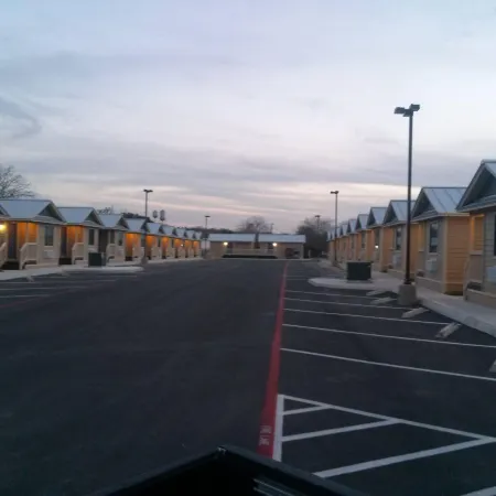 FieldHouse Inn