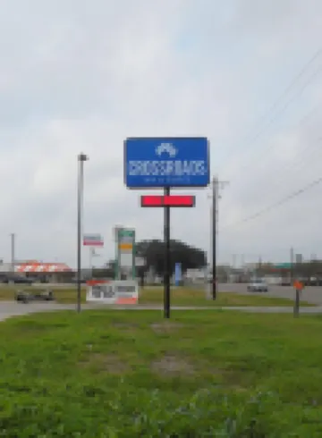 Crossroads Inn & Suites
