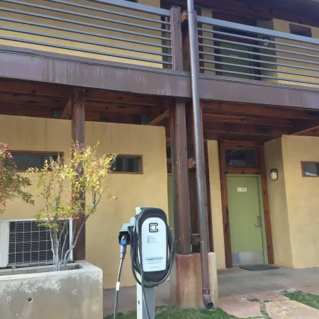 Desert Pearl Inn