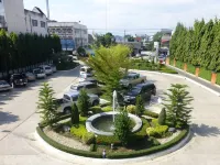 Wiang Inn Hotel - parking