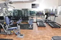 Ewan Ajman Suites Hotel - gimnasio