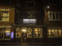Qudos Hotels near Salisbury Station