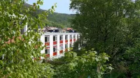 Bergen Hostel Montana - con vistas a la montaña