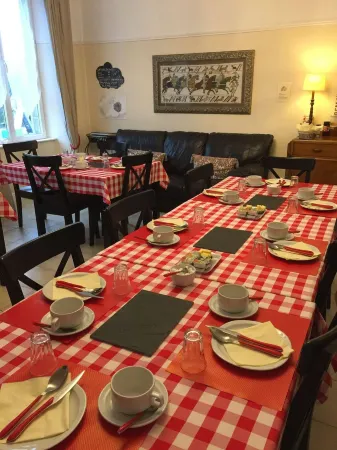 Au Bon Accueil Отели в г. Шерюекс