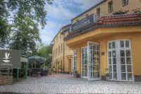 Hotel Und Restaurant Kranichsberg Hotels in Schoneiche