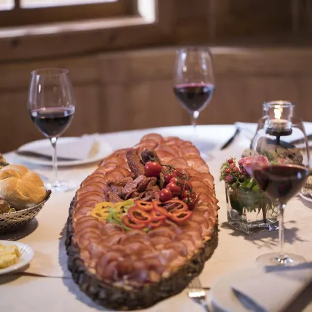 Hotel Haymon Отели в г. Зеефельд