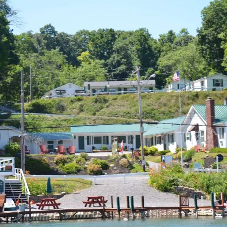 Lake View Motel