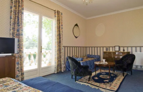 莫格多爾馬丁內特城堡