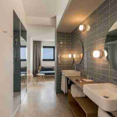 Aqua Hotel Silhouette & Spa - Adults Only Rooms