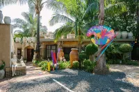 The Art Guesthouse Hotels in Schoemansville