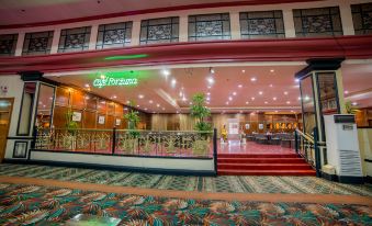 Waterfront Airport Hotel and Casino – Mactan