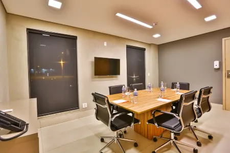 Maringá Airport Hotel