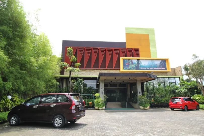 Savita Garden Inn