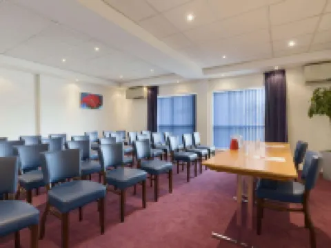 Ramada by Wyndham Wakefield Các khách sạn ở Wakefield