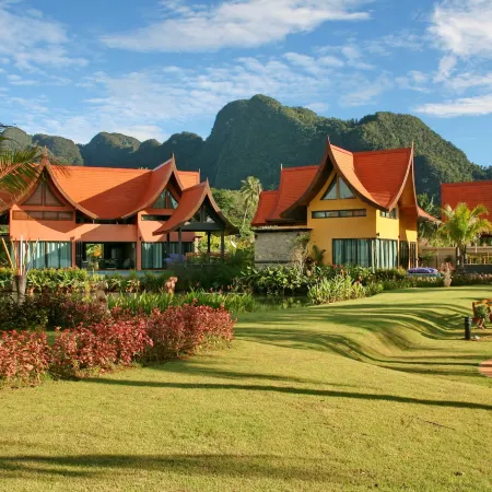 Tha Lane Bay Villas