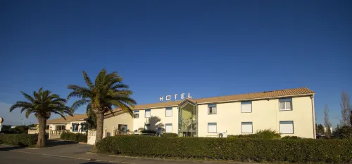 The Originals City, Hôtel le Puech, Narbonne Hotels in Bages