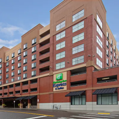 Hilton Garden Inn Tacoma Downtown Các khách sạn gần Nhà thi đấu Tacoma Dome