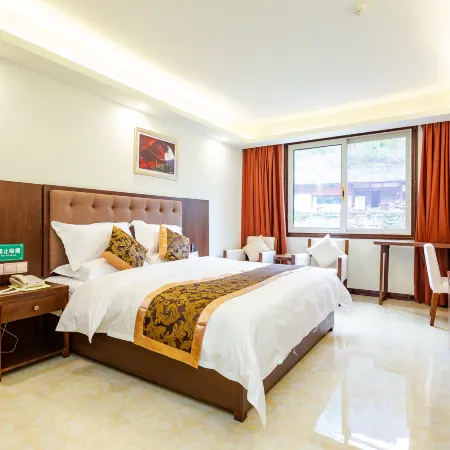 Danxia Valley Hotel