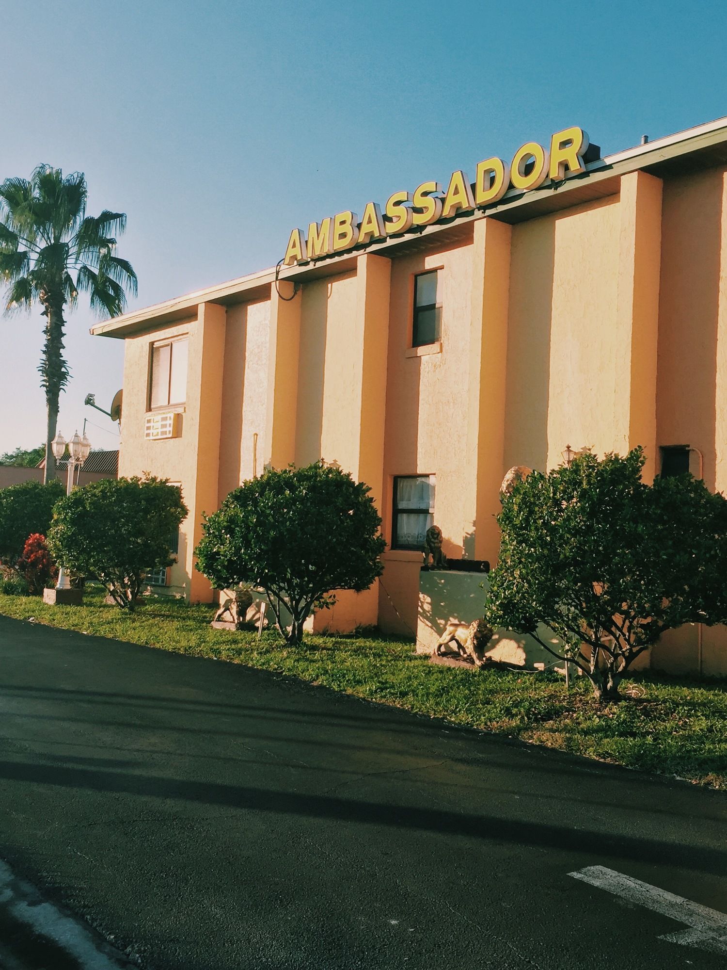 Ambassador Inn