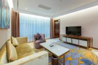 Venus Royal Hotel (Dongguan Keyuan) Hotels near City College of Dongguan University of Technology Zhangcun Campus
