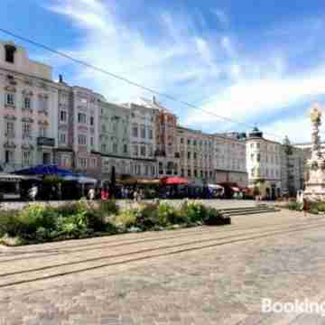 Jugendgästehaus Linz Hotel Exterior