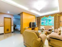 Zuiranju Holiday Hotel Hotels in Deqing