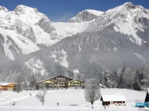 Almfrieden Hotel & Romantikchalet