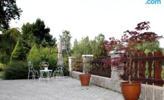 Hotel V Nebi