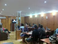 TJ's Hotel - พร้อมอาหารเช้า