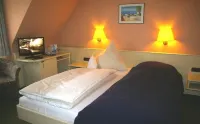 Zum Treuen Bartel Hotels near Aufwind-Gemeinde Hemmingen