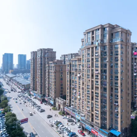 Metropolo Jinjiang Happy Town Jiulong Street Hotel