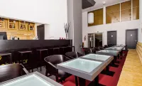 Hotel 99 Hotel di Zatec