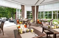 Leonardo Hotel Aachen - Breakfast