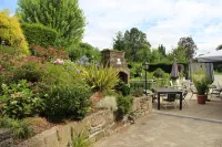 Brit Hotel le Cygne Hotels in Isigny-le-Buat