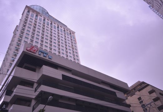 호텔 로비 전경