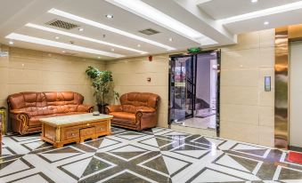 Gold Tea Is Pieasing Fashion Hotel