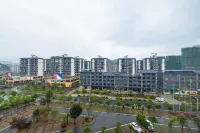 Rezen Hotel Heyi - Mountain view