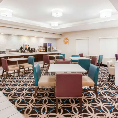 La Quinta Inn & Suites by Wyndham Cincinnati Airpt Florence