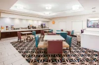 La Quinta Inn & Suites by Wyndham Cincinnati Airpt Florence - petit déjeuner