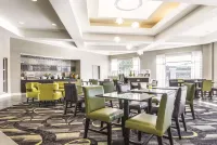 亞歷山德里亞機場拉昆塔温德姆套房酒店 - 早餐