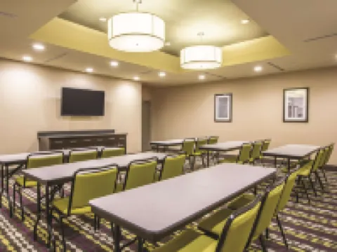 La Quinta Inn & Suites by Wyndham Hattiesburg - I-59 Hôtels à : Comte de Forrest